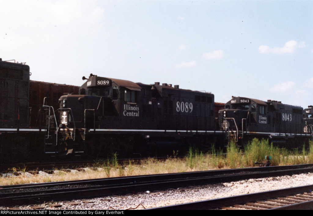 IC GP10 #8089 - Illinois Central